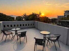Hostel Friends Station & Cafe โรงแรมในพัทยาใต้