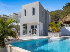 Casa Flamingo, Spacious Family-Friendly Villa on Grote Berg, Curaçao