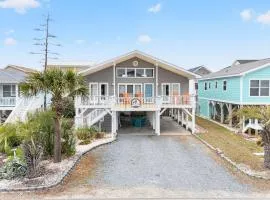 Crow's Nest by Brunswick Vacation Rentals with Pool