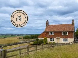 Coldharbour Cottage with Hot Tub