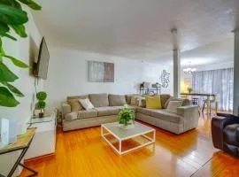 Family Gem w/ Pet-Friendly Yard! 8 Mi to Riverside