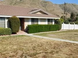 < 1 Mi to UC Riverside! Extended Base for Families