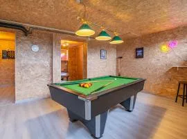 Gîte de l'Esplanade-Cosy- Spacieux 200m2-18min Puy du Foù-Coeur de ville-Billard-Baby-foot-Fléchettes