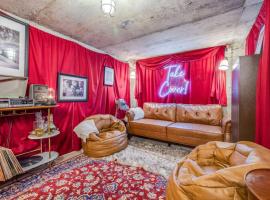 Burien में, होटल Basement Apartment w/ Hot Tub & Bombshelter!