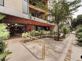 The Somos S Hotel