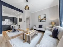 2BR Flat By Regal Realms Short Lets & Serviced Accommodation in Kensington - Close to Tube