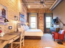 124 Lofts - Downtown Dundee - Walk to Dining