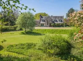 8 Bed in Bridport oc-53172