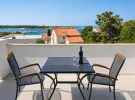 Sunny Villa