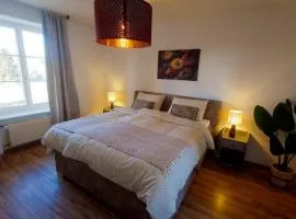 Grosse 4-Zimmer-Wohnung in Stadt- und Autobahnnähe