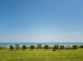 LUXURY OCEANFRONT ESTATE! Private beach & heated pool! 3 hot