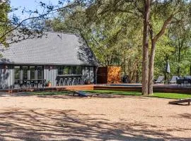 Luxury Retreat Hot Tub Fire Pit Pool GameRoom