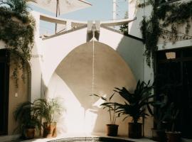 Caracola Boutique Hostel, hotell i El Paredón Buena Vista