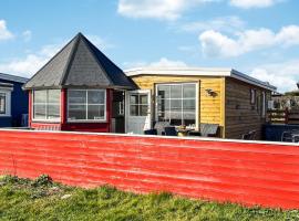 2 Bedroom Cozy Home In Esbjerg V, hotel i Esbjerg
