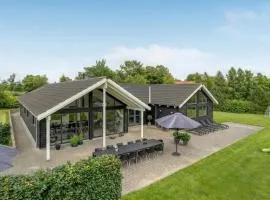 Lovely Home In Tisvildeleje With Sauna