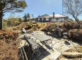 Lovely Home In Hjellestad With House Sea View