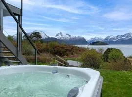 Stunning Home In Ålesund With House Sea View