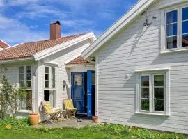 Nice Home In Flekkerøy With Wifi