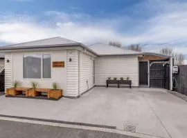 The Pegasus Bay Retreat - Sauna, Ice Bath, Hot Tub