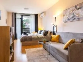 Aspen Nest with Pool and Spa near Bansko and Razlog