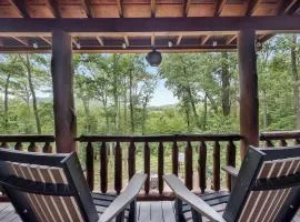 Whippoorwill Calling Endless Mountain Views Hot Tub and Fire Pit