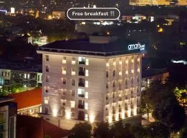 Amaris Hotel Darmo Surabaya