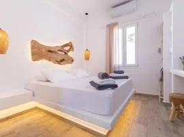 Alexandra Suites & Rooms - MYKONOS PORT