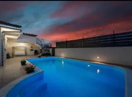 Villa Pasko, Private Pool Holiday Home near Primošten
