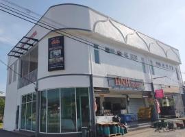 Hotel O HNR INN, hotel i Kuala Terengganu