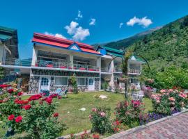 Parhena Cottages Bella Naran، فندق في ناران