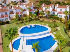 Sunny Hills Sea View Apartment with Private Rooftop Terrace, hotel a Mijas Costa