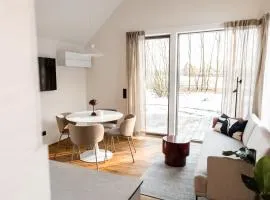 Minihäuser im skandinavischen Stil I Thülsfelder Talsperre