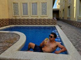 Chorminor 1 min to Bukhara Old Town with ONE TIME FREE SUMMER POOL, hotel a Bukhara