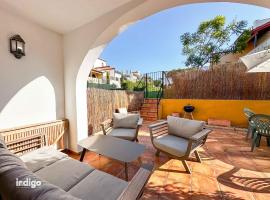 (ROU002) Cómoda Casa con Puerta a la Piscina, hotelli kohteessa Ayamonte