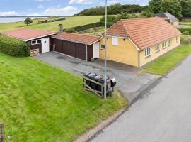 Cozy Home In Nykøbing M With Wifi, Hotel in Tæbring