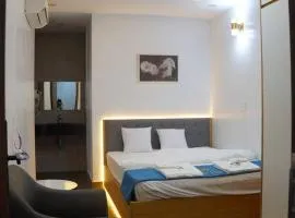 Khách sạn Vin Hồ