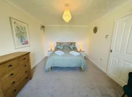 A convenient 2 bed annexe - dog friendly with parking