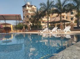 A 26 Hilltop Heaven Resort, khách sạn ở Nāi
