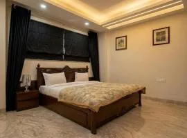 Fortune Home Service Apartment 3BHK, G-71 Saket