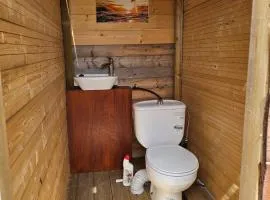 Cabin Sleeps 2 with Enclosed Garden