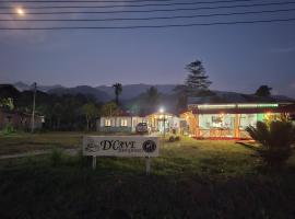 Mulu D cave homestay, hotel i Mulu