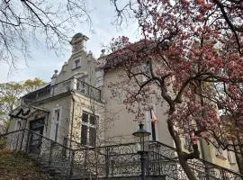 Versant Hotel & Spa