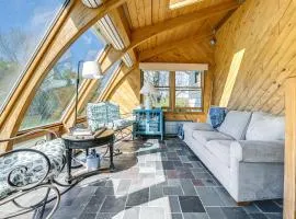 Cozy Retreat w/ Sunroom Near Binghamton University
