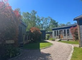 The Woodland - Luxury Glamping Lodge Cheshire