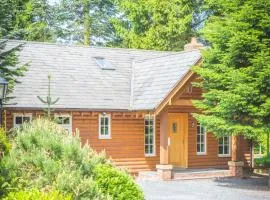 Douglas Fir Lodge - The Hollies Retreats