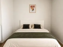 Bright Designer Apartment Sint-Niklaas Center