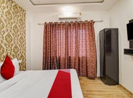 Hotel O The Paramount Hotel, хотел в Нагпур