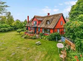 Cozy Home In Kirke Hyllinge With Wifi