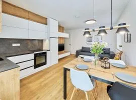 Apartment Chic Mountain Terrace Lounge by Interhome
