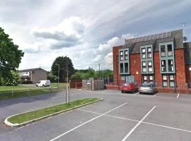 Modern Spacious Flat Near Aylesbury Station -Brand new